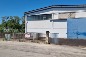 Immobile commerciale artigianale