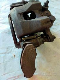 Pinze e dischi freno Nissan pickup d21