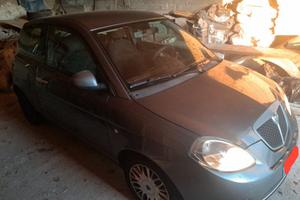 Lancia Y Ypsilon 2009 GPL - pronta all’uso