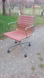 Poltrona Charles Eames
