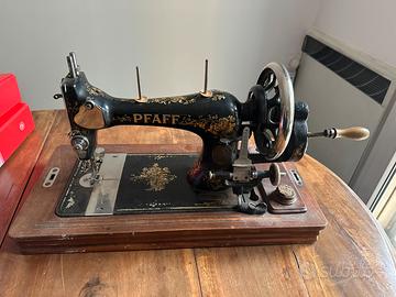 Macchina da cucire vintage Pfaff