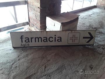cartello stradale farmacia vintage