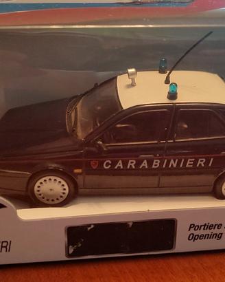 Alfa Romeo 155 Carabinieri 