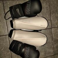 guantoni 10 oz e parastinchi decathlon