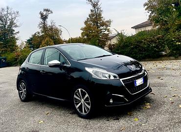 Peugeot 208 PureTech 82 5 porte Access