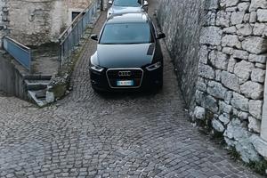 Audi Q3 anno s tronic automatica