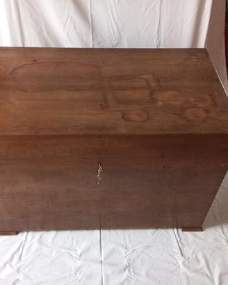Baule in legno massiccio 