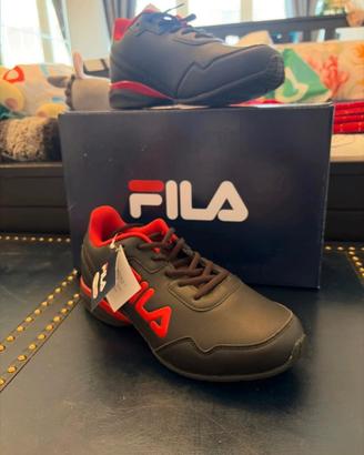 Sneakers FILA nuove con cartellino e scatola
