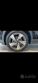 4 cerchioni nuovi con scarola mai usati audi q2