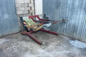 ponte sollevato per auto 