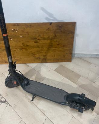 Monopattino Ninebot F30 E