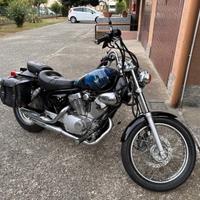 Moto yamaha virago