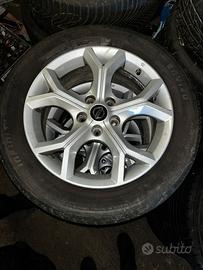 treno gomme cerchi 215/60 r17 nissan juke