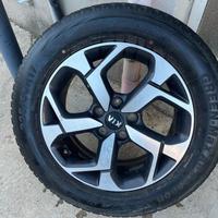 Cerchioni completi di gomme per kia sportage.