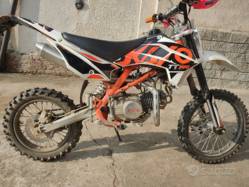 Pit bike TT140