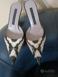 scarpe aperte particolari eleganti, poco usate