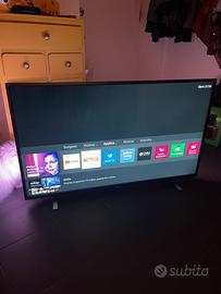Smart tv Philips 4k Ultra HD, 50 pollici Ambilight