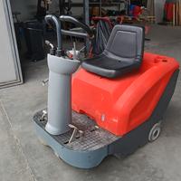 moto/spazzatrice uomo a bordo HAKO B800R