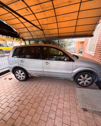 Ford Fusion 1.400 pochi km buone condizioni