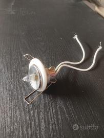 28 Portalampade G4 da incasso

e luce alogena