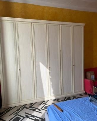 Armadio stile novecentesco laccato bianco