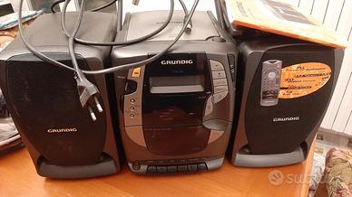 RADIO GRUNDIG PORTABLE CDM700