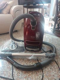 Aspiratore MIELE NUOVO CON GARANZIA