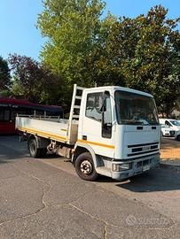 Autocarro iveco