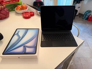 Ipad Air 13 M2 256 g + magic keyboard nera