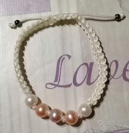 Braccialetto regolabile in corda bianca e perline 