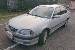 TOYOTA Avensis 1ª serie - 2001