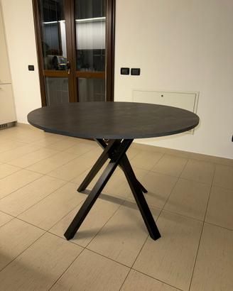 Tavolo rotondo moderno