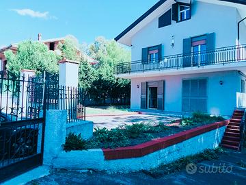 Villa Singola Con Giardino Nicolosi