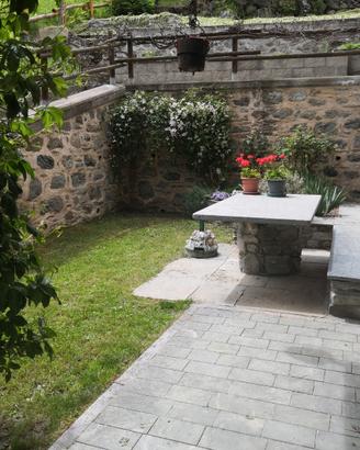 Bilocale in montagna con giardino privato