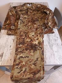 ABBIGLIAMENTO MILITARE