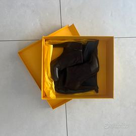 stivaletti fendi marrone scuro