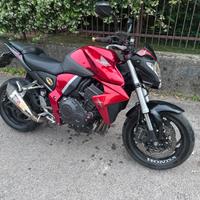 Honda cb1000r