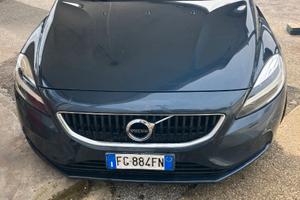 VOLVO V40 D2 MOMENTUM