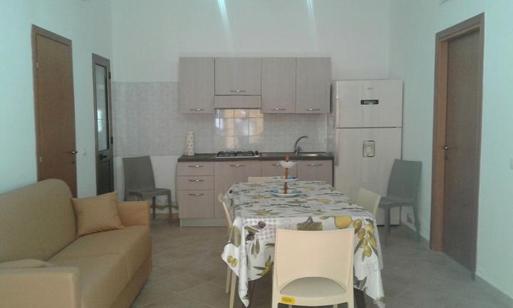 Roberto affitta appartamento nuovo al centro