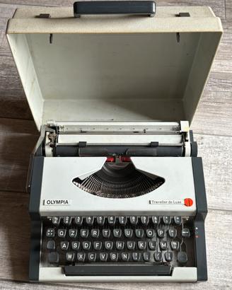 Olympia Traveller de Luxe – macchina da scrivere