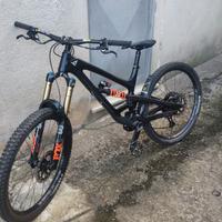 bici YT Capra Comp 