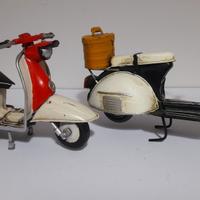 Modellini di Vespa e Lambretta 