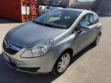 OPEL Corsa 1.2 3 porte Sport senza nessun lavoro