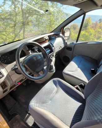 Renault Trafic 100 cv