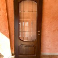 Porte interne in legno con vetro