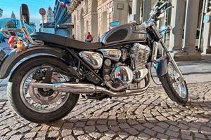 Triumph thunderbird 900