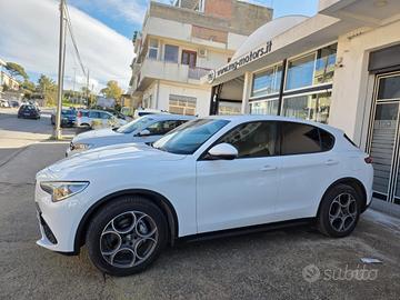 Alfa Romeo Stelvio 2.2D 190 CV AT8 Q4 GARANZIA 24 