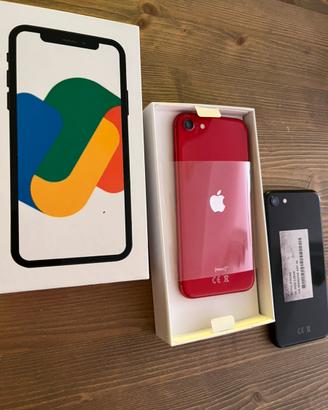 iPhone se Rosso e Nero due Pezzi Scambi Permute