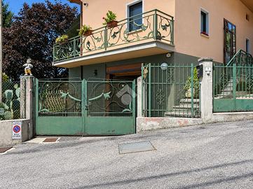 CASA INDIPENDENTE A MAGNANO IN RIVIERA