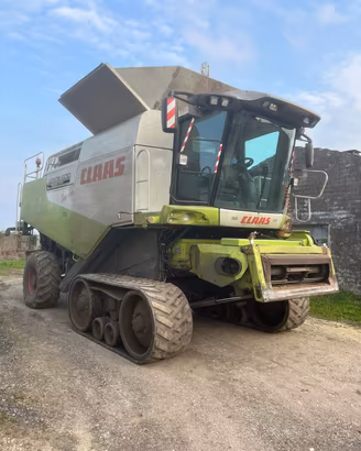 mietitrebbia claas 600
